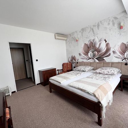 Motel Na Zbojeckiej Skawa ภายนอก รูปภาพ