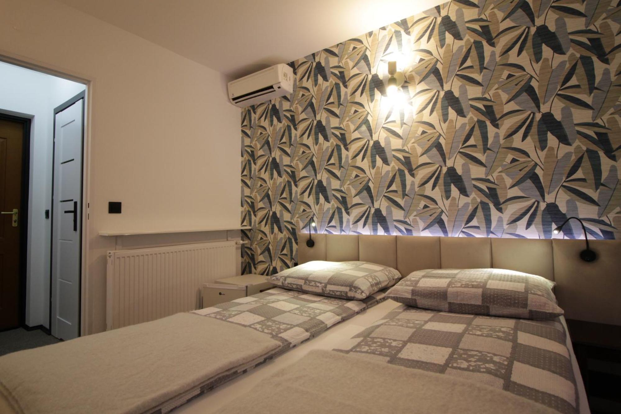 Motel Na Zbojeckiej Skawa ภายนอก รูปภาพ