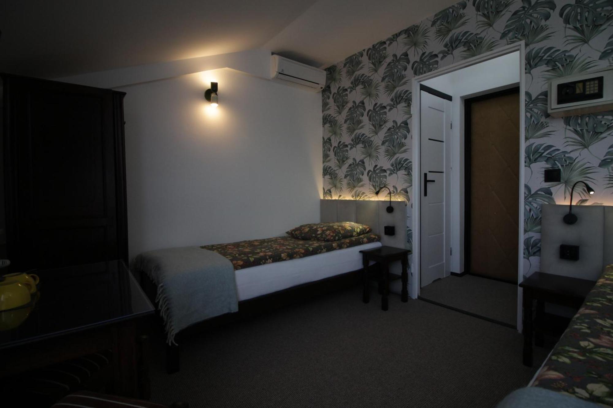 Motel Na Zbojeckiej Skawa ภายนอก รูปภาพ